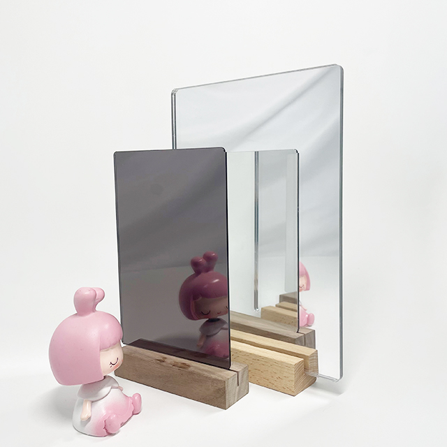 9x6cm Double-Sided Plastic Mirror 